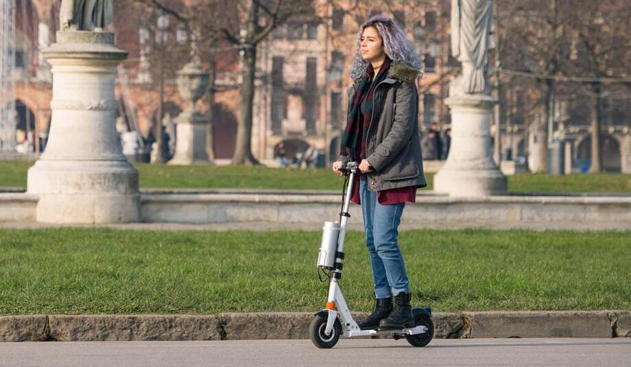 Puede Airwheel lograr un equilibrio entre el objetivo funcional y el de recreo? Sigue siendo un misterio para todos.